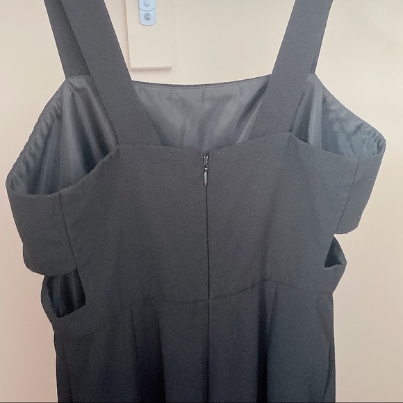 Black Cute Jumpsuit - Picture 3 of 4